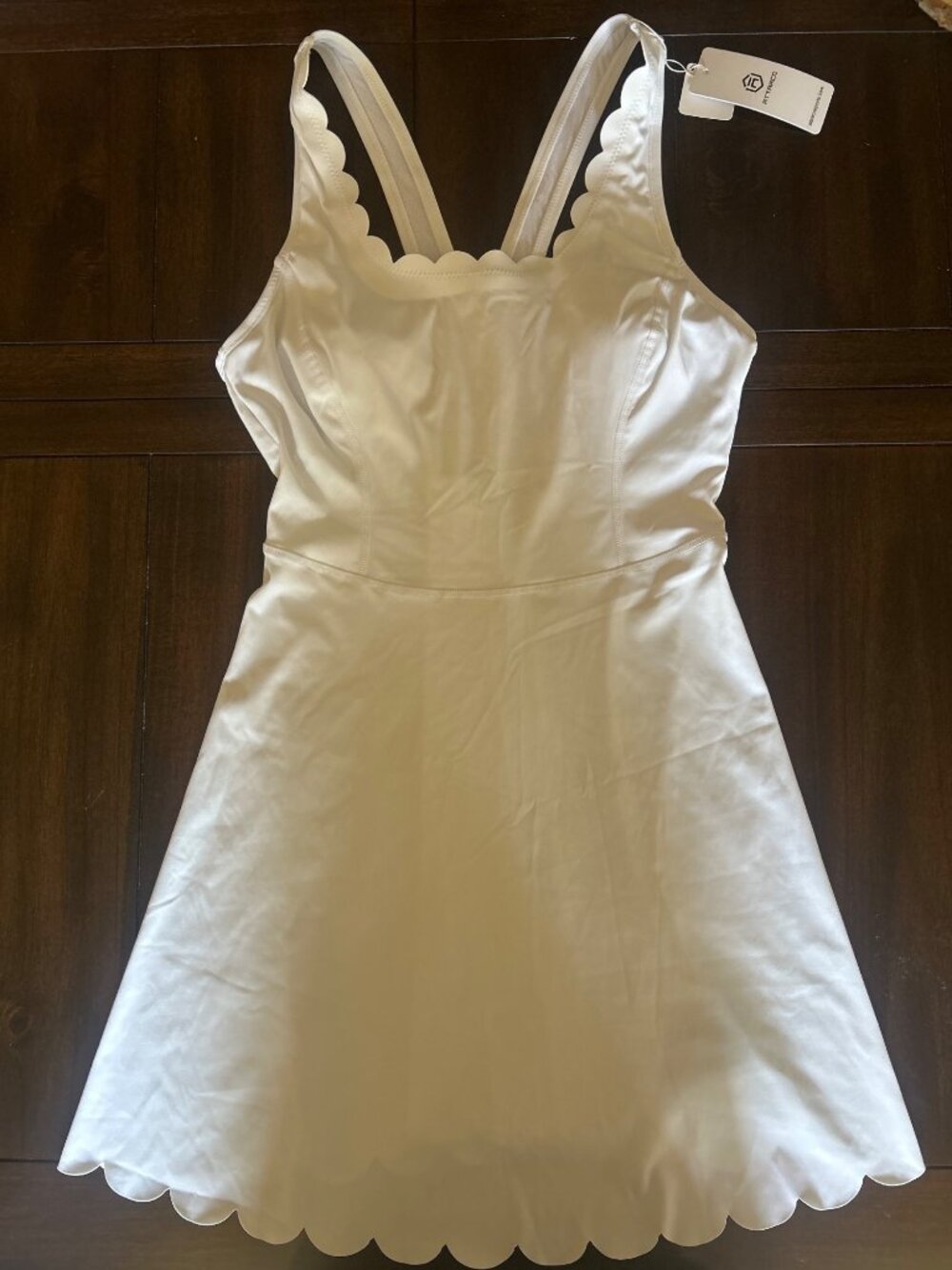 Halara White Scalloped Tennis Dress With Built-In Shorts Size M Athletic